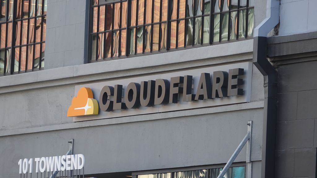 RBC Lifts Cloudflare Target to $210, Sees Long-Term Upside